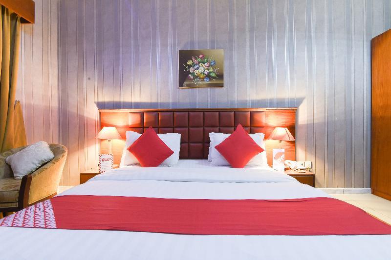 Oyo 274 California Suites Fudžajra Exteriér fotografie